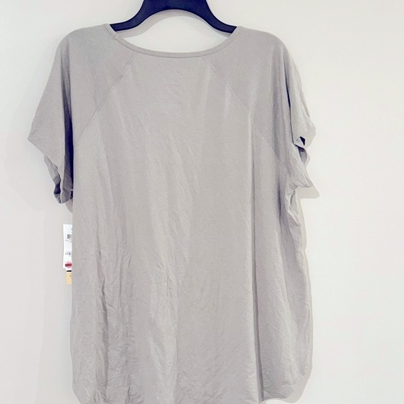 ID Ideology Women's Sweat Set T-Shirt Gray Size 4X - Picture 7 of 11
